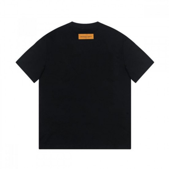 2024SS A must-see for fashionistas LOUIS VUITTON Men's short sleeve T-shirt 2024SS A must-see for fashionistas LOUIS VUITTON Men's short sleeve T-shirt