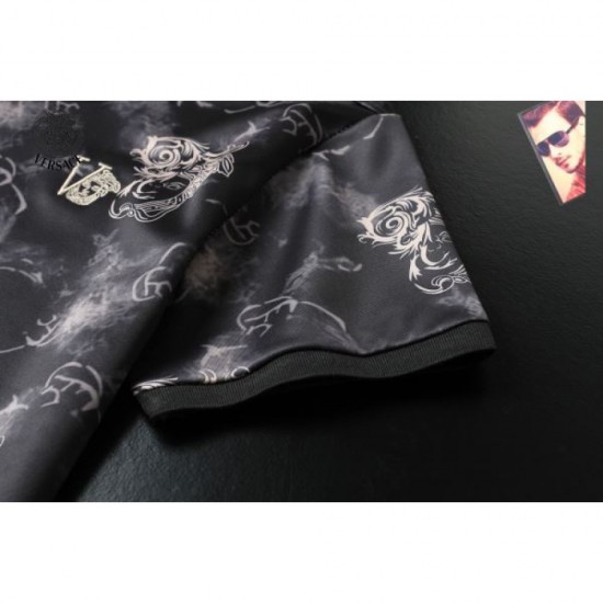 2024SS Trendy VERSACE Short Sleeve T-shirt 2024SS Trendy VERSACE Short Sleeve T-shirt