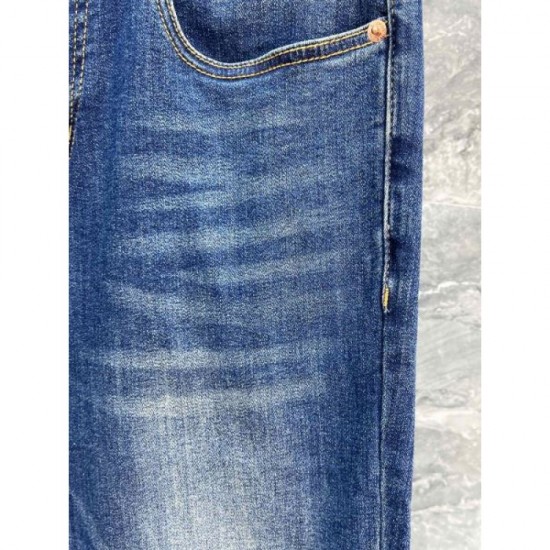 2024SS Popular item in magazines and on the street ARMANI Jeans 2024SS Popular item in magazines and on the street ARMANI Jeans
