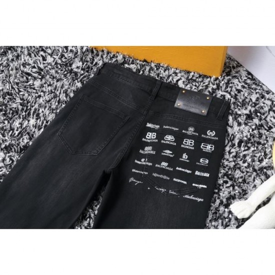 2024SS Relaxed atmosphere BALENCIAGA jeans 2024SS Relaxed atmosphere BALENCIAGA jeans