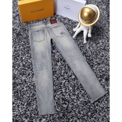 2024SS BURBERRY jeans that will draw attention to your feet