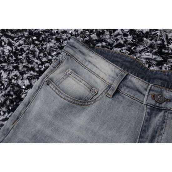 2024SS BURBERRY jeans that will draw attention to your feet 2024SS BURBERRY jeans that will draw attention to your feet