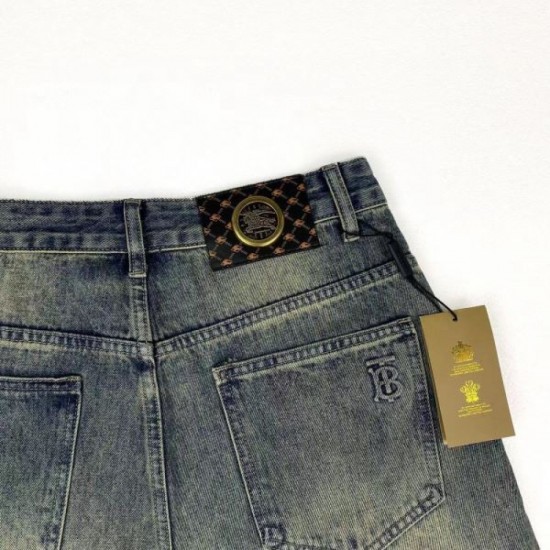 2024SS Limited edition BURBERRY jeans that are absolutely perfect for summer 2024SS Limited edition BURBERRY jeans that are absolutely perfect for summer