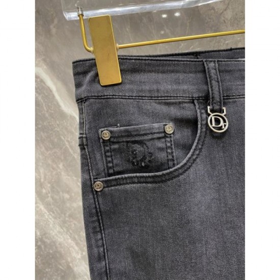 2024SS New DIOR jeans that are soft and comfortable to wear 2024SS New DIOR jeans that are soft and comfortable to wear