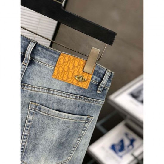 2024SS DIOR jeans that are useful during the change of seasons 2024SS DIOR jeans that are useful during the change of seasons
