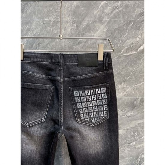 2024SS fashion sense is skyrocketing! FENDI jeans 2024SS fashion sense is skyrocketing! FENDI jeans