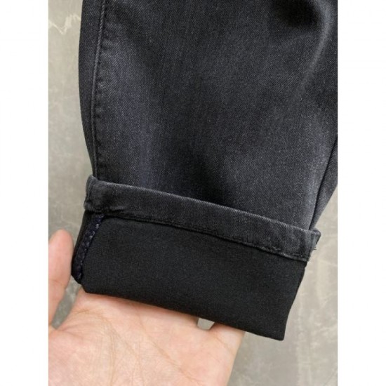 2024SS Recommended tops this season FENDI jeans 2024SS Recommended tops this season FENDI jeans