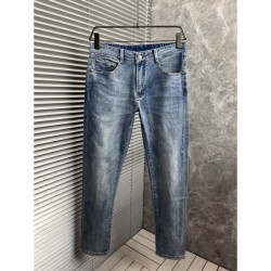 2024SS GUCCI Gucci jeans that give the impression of a fashionable expert