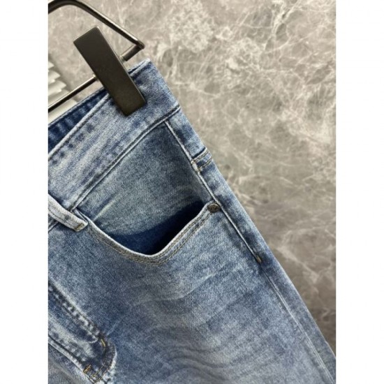 2024SS GUCCI Gucci jeans that give the impression of a fashionable expert 2024SS GUCCI Gucci jeans that give the impression of a fashionable expert