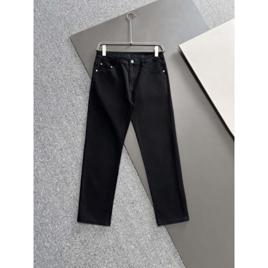 2024SS GUCCI Gucci men's jeans overflowing with a mature impression 2024SS GUCCI Gucci men's jeans overflowing with a mature impression