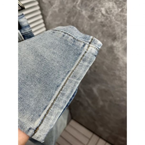 2024SS Sold out item Definitely a big hit in the summer GIVENCHY Jeans 2024SS Sold out item Definitely a big hit in the summer GIVENCHY Jeans