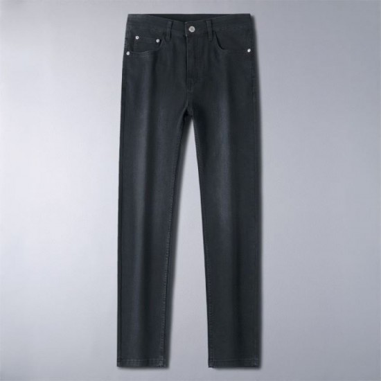 2024SS New spring/summer PRADA jeans that captivate fashionable adults 2024SS New spring/summer PRADA jeans that captivate fashionable adults