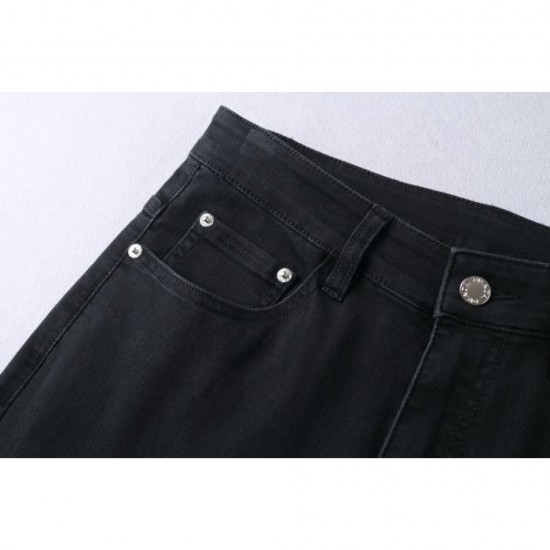 2024SS New spring/summer PRADA jeans that captivate fashionable adults 2024SS New spring/summer PRADA jeans that captivate fashionable adults