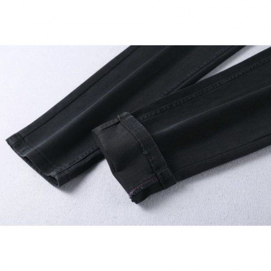 2024SS New spring/summer PRADA jeans that captivate fashionable adults 2024SS New spring/summer PRADA jeans that captivate fashionable adults