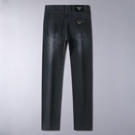 2024SS competition is inevitable! PRADA jeans you definitely want to check out 2024SS competition is inevitable! PRADA jeans you definitely want to check out
