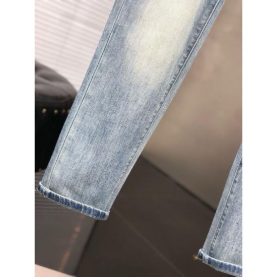 2024SS Overwhelming luxury VALENTINO jeans 2024SS Overwhelming luxury VALENTINO jeans
