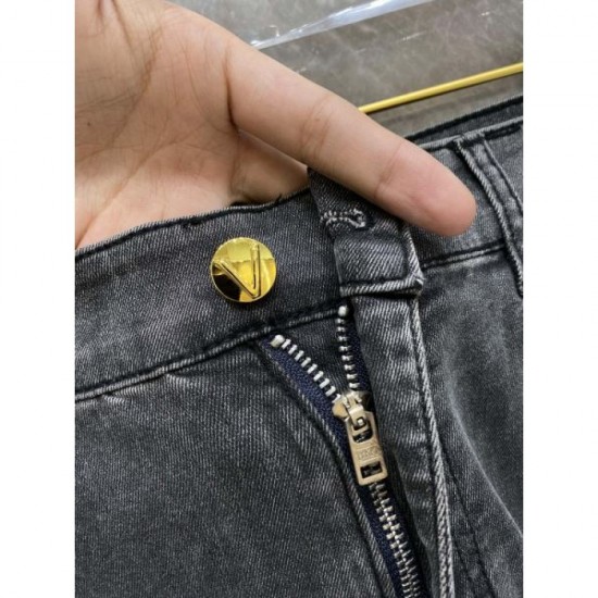 2024SS Limited Item Popular No.1 VERSACE Versace Jeans 2024SS Limited Item Popular No.1 VERSACE Versace Jeans
