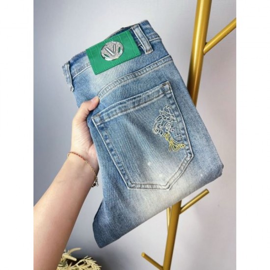 2024SS Spring/Summer New VIPSALE VERSACE Versace Jeans 2024SS Spring/Summer New VIPSALE VERSACE Versace Jeans