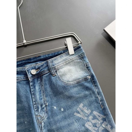 2024SS This Season's Trend VERSACE Men's Jeans 2024SS This Season's Trend VERSACE Men's Jeans