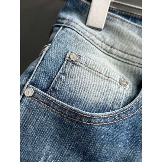 2024SS This Season's Trend VERSACE Men's Jeans 2024SS This Season's Trend VERSACE Men's Jeans