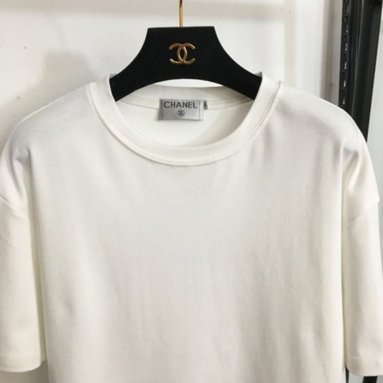 2024SS Short Sleeve T-shirt CHANEL Great for changing seasons 2024SS Short Sleeve T-shirt CHANEL Great for changing seasons