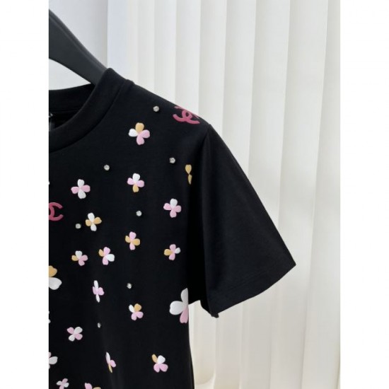 2024SS Short Sleeve T-shirt CHANEL Perfect for summer outings 2024SS Short Sleeve T-shirt CHANEL Perfect for summer outings