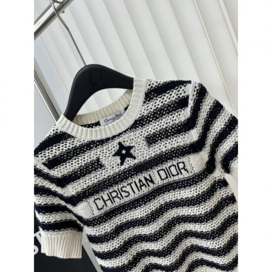 2024SS Short sleeve knit DIOR Dior Eye-catching style this summer 2024SS Short sleeve knit DIOR Dior Eye-catching style this summer