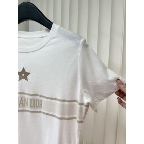 2024SS Short Sleeve T-Shirt DIOR Dior Fans flock to new summer products 2024SS Short Sleeve T-Shirt DIOR Dior Fans flock to new summer products