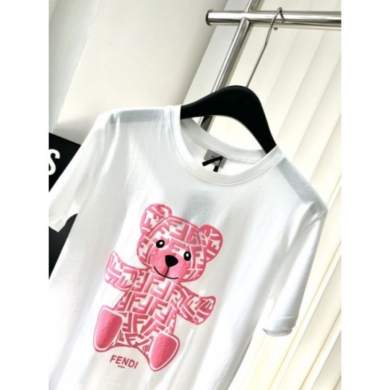 2024SS Short Sleeve T-shirt FENDI This year's latest trend 2024SS Short Sleeve T-shirt FENDI This year's latest trend