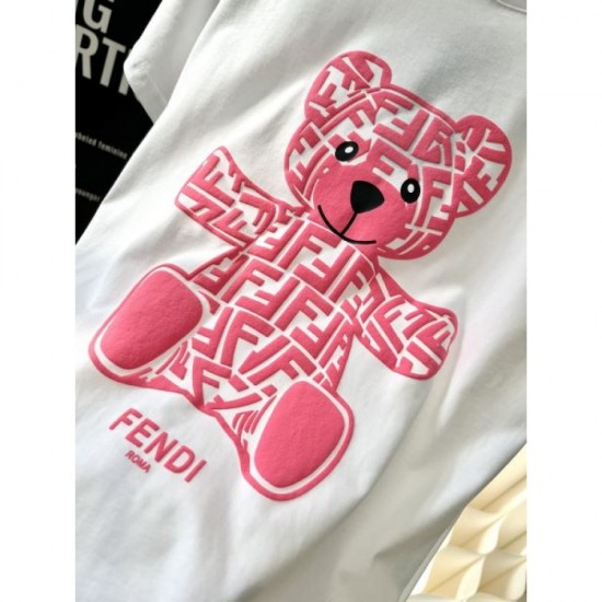 2024SS Short Sleeve T-shirt FENDI This year's latest trend 2024SS Short Sleeve T-shirt FENDI This year's latest trend