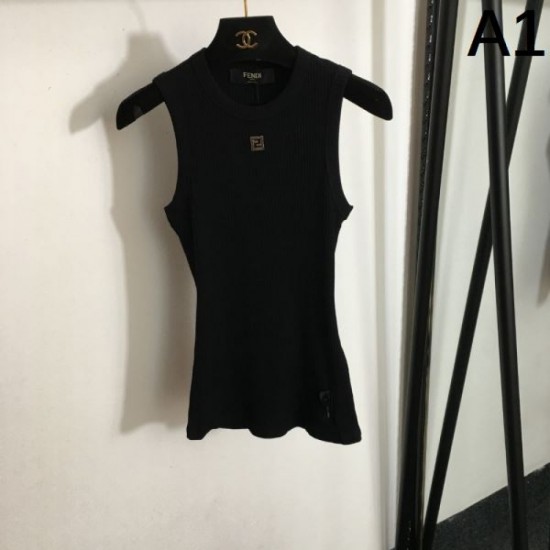 2024SS Knit Vest FENDI This season's featured new item with color 2024SS Knit Vest FENDI This season's featured new item with color