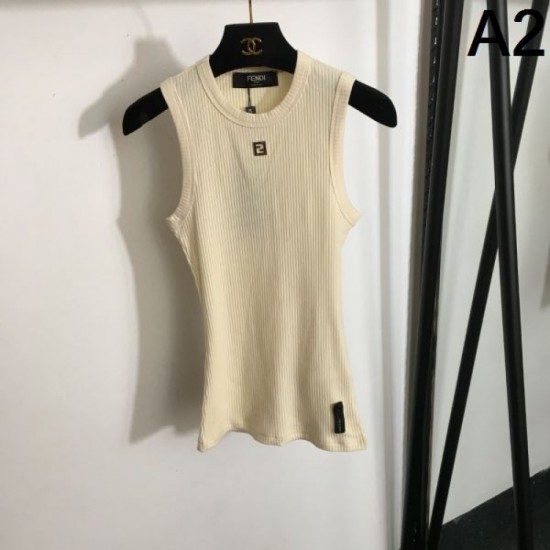 2024SS Knit Vest FENDI This season's featured new item with color 2024SS Knit Vest FENDI This season's featured new item with color