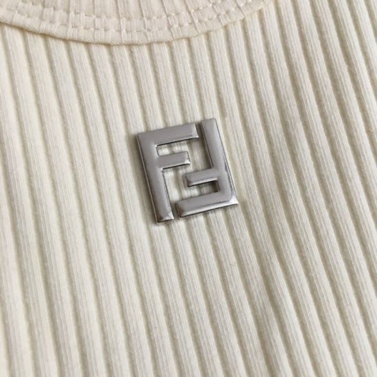 2024SS Knit Vest FENDI This season's featured new item with color 2024SS Knit Vest FENDI This season's featured new item with color