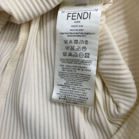 2024SS Knit Vest FENDI This season's featured new item with color 2024SS Knit Vest FENDI This season's featured new item with color