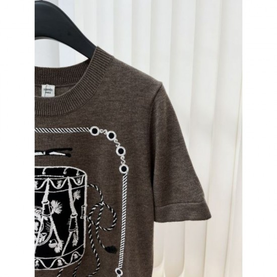 2024SS Short Sleeve T-shirt HERMES Very popular item every year 2024SS Short Sleeve T-shirt HERMES Very popular item every year