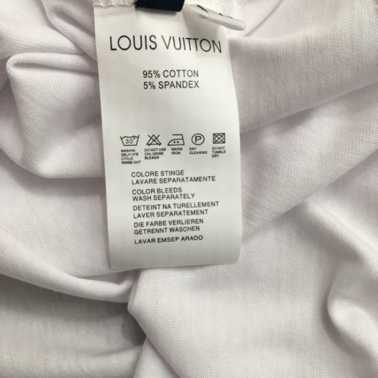 2024SS Short Sleeve T-shirt LOUIS VUITTON Latest and guaranteed to be sold out 2024SS Short Sleeve T-shirt LOUIS VUITTON Latest and guaranteed to be sold out