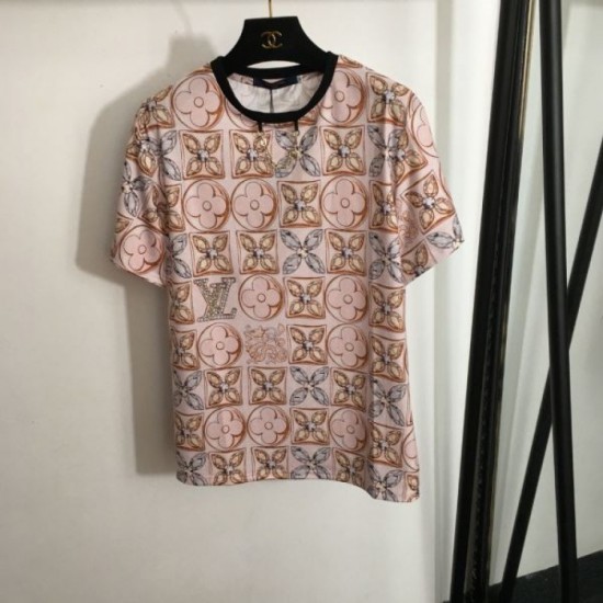 2024SS Short Sleeve T-shirt LOUIS VUITTON Popular model favorite 2024SS Short Sleeve T-shirt LOUIS VUITTON Popular model favorite