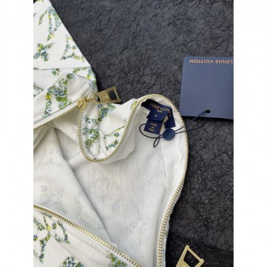 2024SS Short Sleeve T-shirt LOUIS VUITTON Louis Vuitton Sale Hurry! 2024SS Short Sleeve T-shirt LOUIS VUITTON Louis Vuitton Sale Hurry!