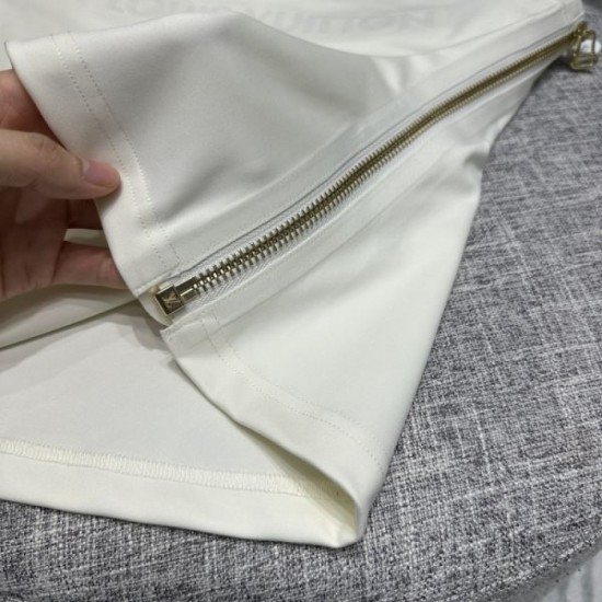 2024SS Waistcoat LOUIS VUITTON Louis Vuitton A staple for summer 2024SS Waistcoat LOUIS VUITTON Louis Vuitton A staple for summer