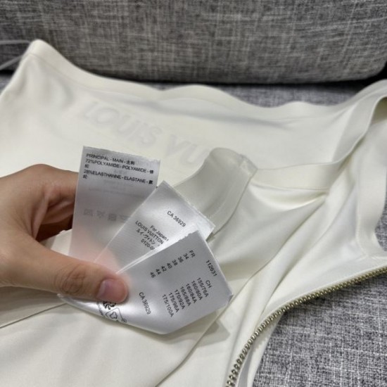 2024SS Waistcoat LOUIS VUITTON Louis Vuitton A staple for summer 2024SS Waistcoat LOUIS VUITTON Louis Vuitton A staple for summer