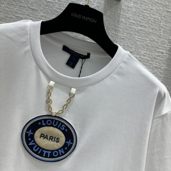 2024SS Short Sleeve T-shirt LOUIS VUITTON Overwhelming approval rating 2024SS Short Sleeve T-shirt LOUIS VUITTON Overwhelming approval rating