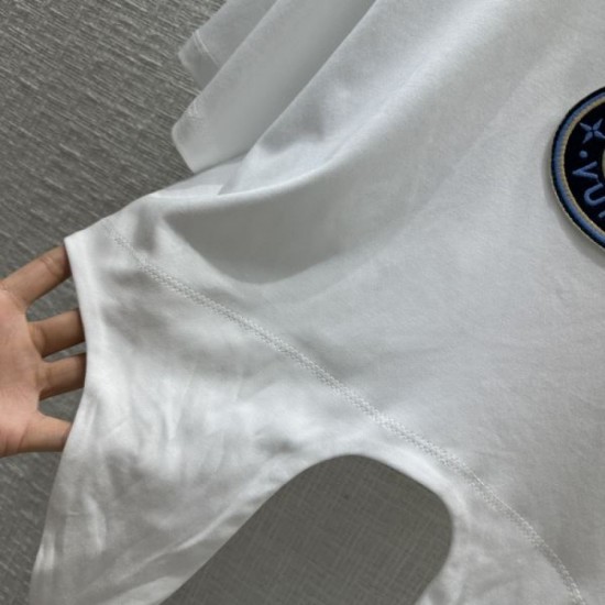 2024SS Short Sleeve T-shirt LOUIS VUITTON Overwhelming approval rating 2024SS Short Sleeve T-shirt LOUIS VUITTON Overwhelming approval rating
