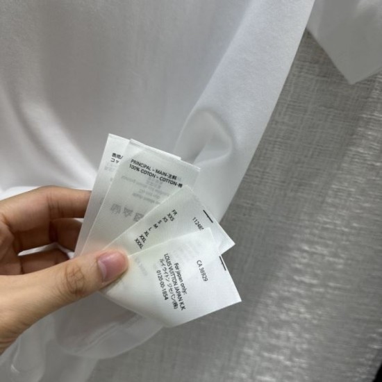 2024SS Short Sleeve T-shirt LOUIS VUITTON Adult-like texture 2024SS Short Sleeve T-shirt LOUIS VUITTON Adult-like texture