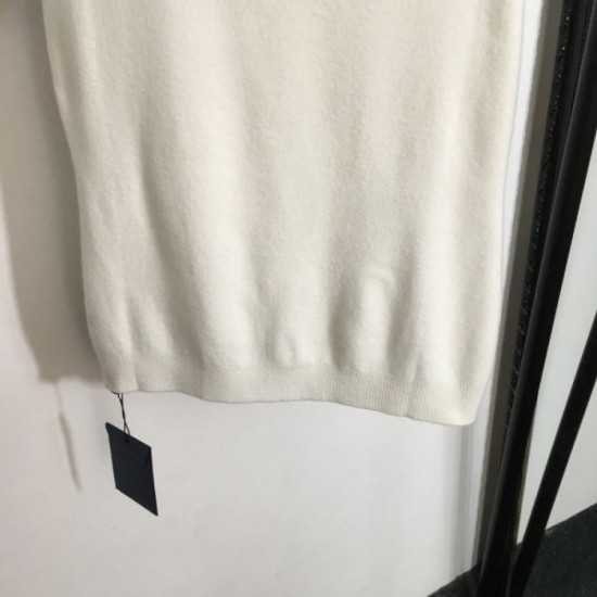 2024SS Short Sleeve T-shirt LOUIS VUITTON Celebrity Favorite Elegant 2024SS Short Sleeve T-shirt LOUIS VUITTON Celebrity Favorite Elegant