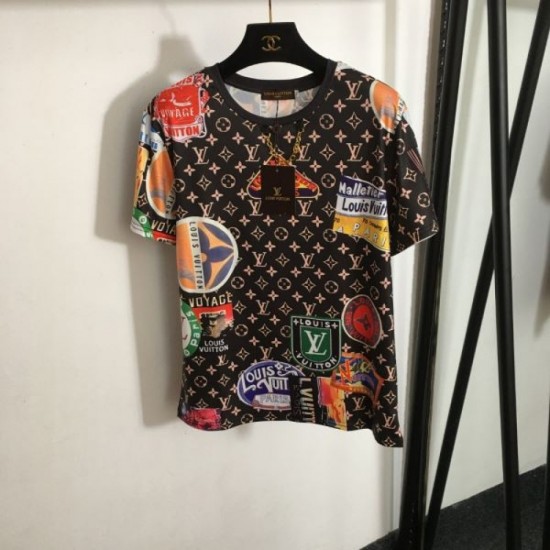 2024SS Short Sleeve T-shirt LOUIS VUITTON Excellent trendiness 2024SS Short Sleeve T-shirt LOUIS VUITTON Excellent trendiness