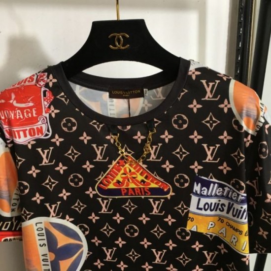 2024SS Short Sleeve T-shirt LOUIS VUITTON Excellent trendiness 2024SS Short Sleeve T-shirt LOUIS VUITTON Excellent trendiness