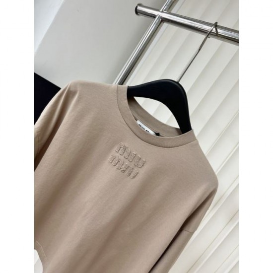 2024SS short sleeve T-shirt MIU MIU Great use during spring and summer 2024SS short sleeve T-shirt MIU MIU Great use during spring and summer