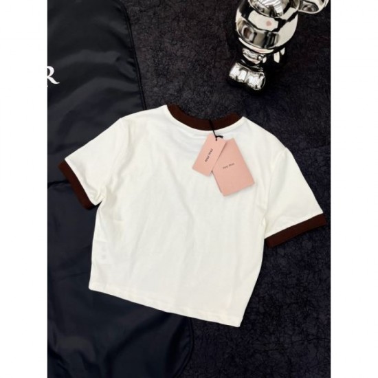2024SS Short sleeve T-shirt MIU MIU Must-see, elegant and elegant 2024SS Short sleeve T-shirt MIU MIU Must-see, elegant and elegant