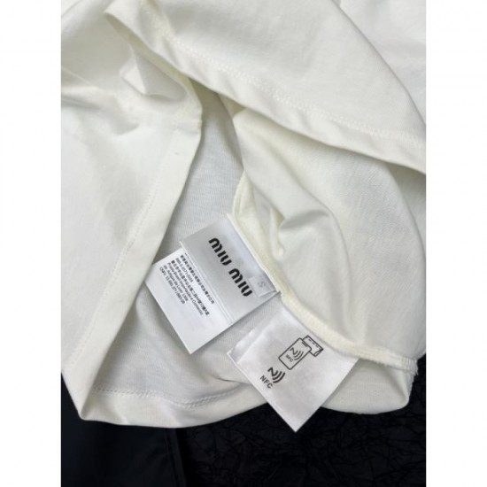 2024SS Short sleeve T-shirt MIU MIU Must-see, elegant and elegant 2024SS Short sleeve T-shirt MIU MIU Must-see, elegant and elegant