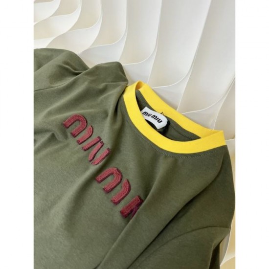 2024SS Short Sleeve T-shirt MIU MIU Novel Style 2024SS Short Sleeve T-shirt MIU MIU Novel Style